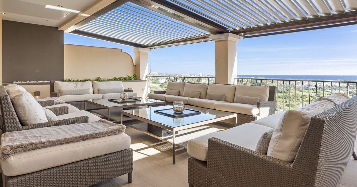 Penthouse Duplex in Benahavís, Benahavís, 1/12