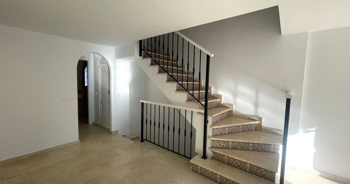 Halfvrijstaande woning in Manilva, Manilva, 5/12