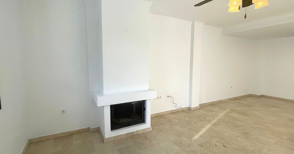 Halfvrijstaande woning in Manilva, Manilva, 9/12