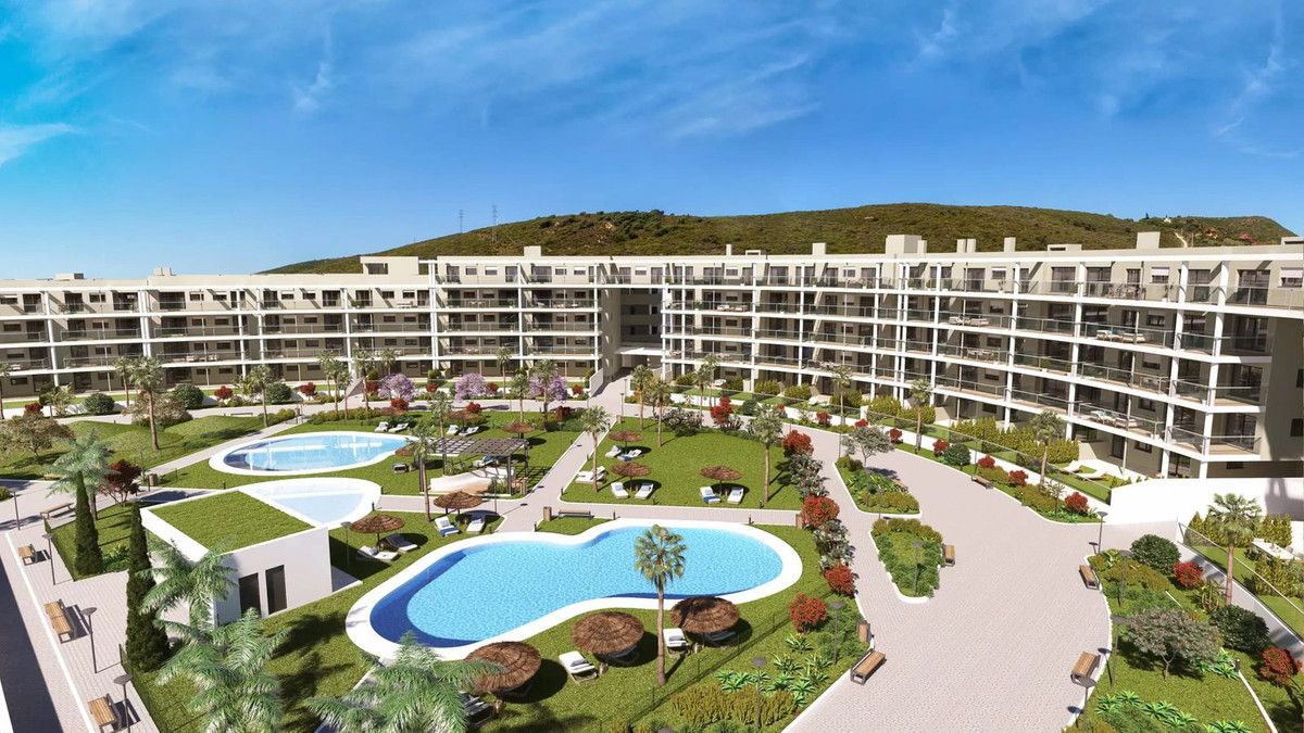 Middle Floor Apartment in Manilva, Manilva, 1/12