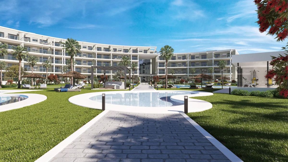 Middle Floor Apartment in Manilva, Manilva, 2/12