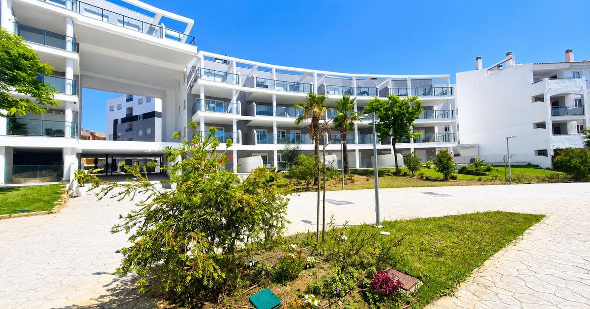 Middle Floor Apartment in Manilva, Manilva, 3/12