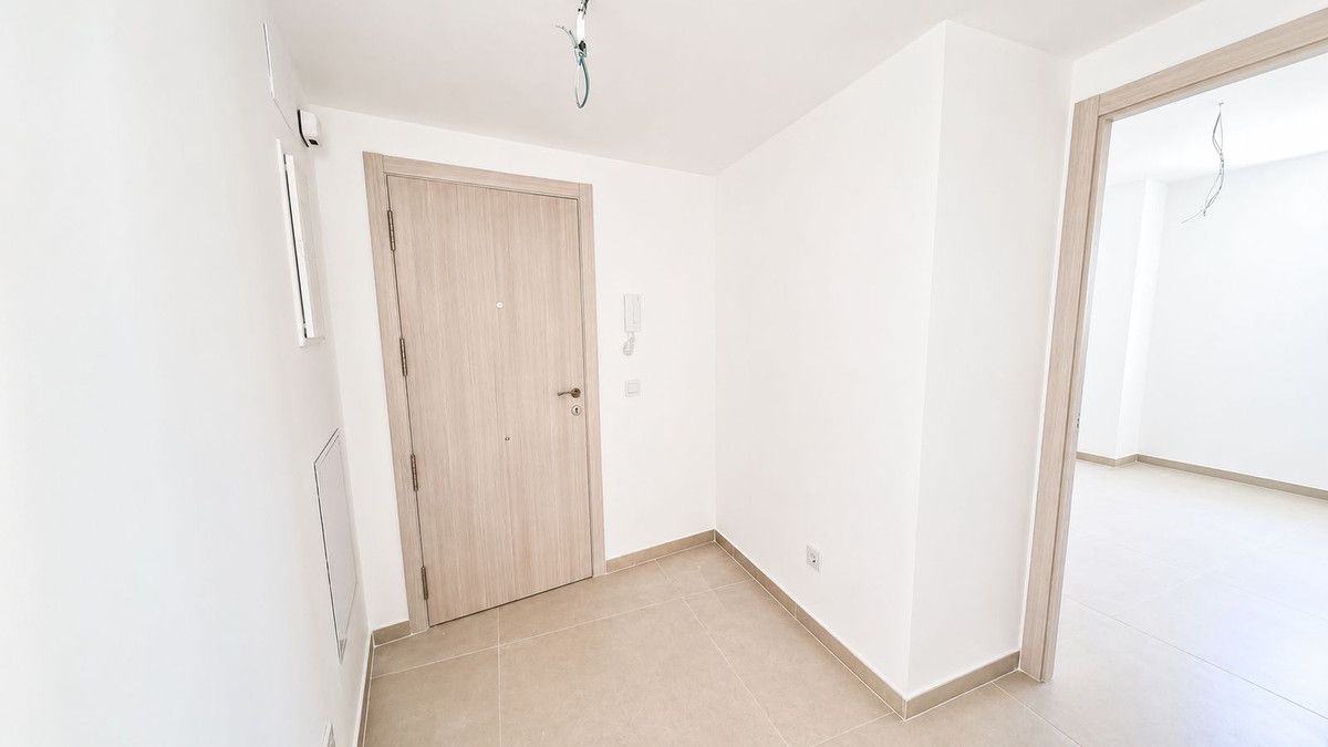 Middle Floor Apartment in Manilva, Manilva, 6/12