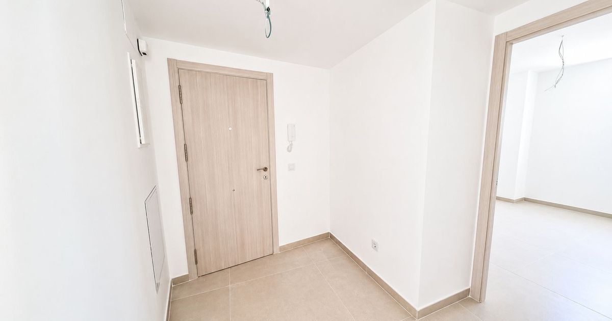 Middle Floor Apartment in Manilva, Manilva, 6/12