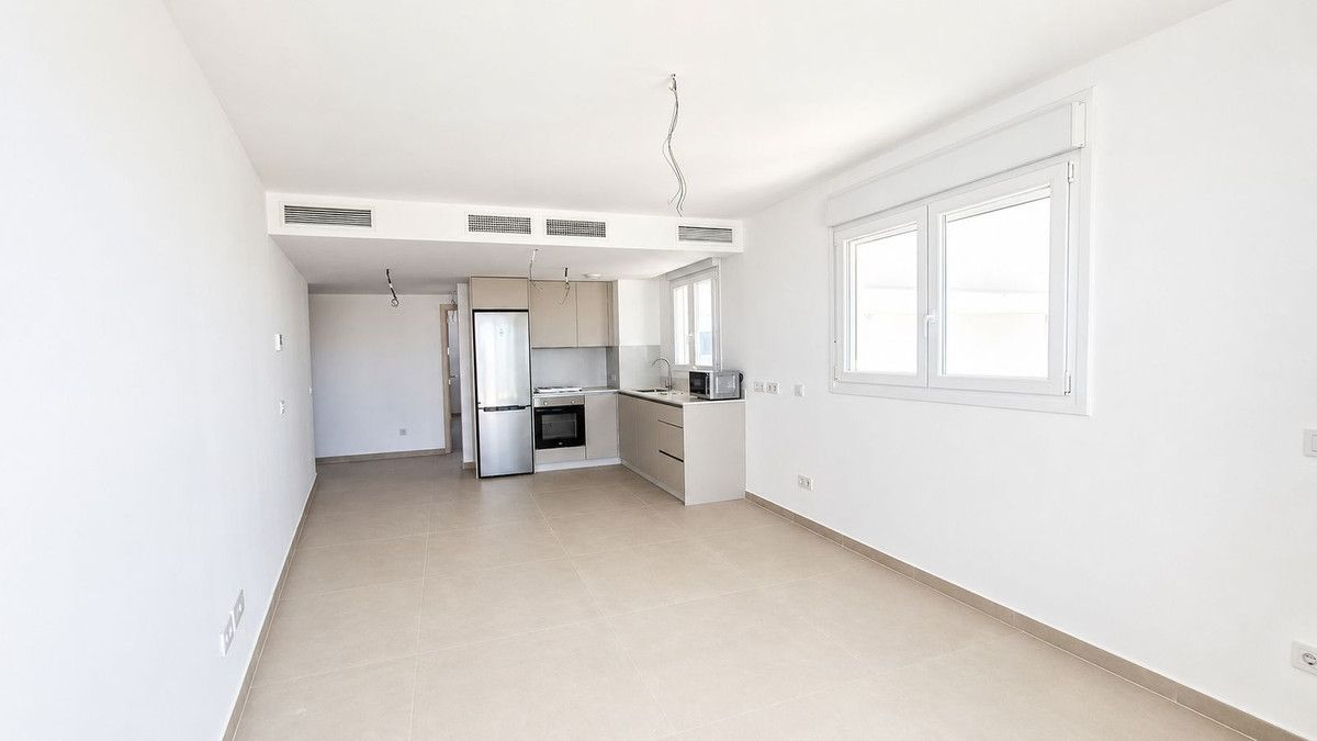 Middle Floor Apartment in Manilva, Manilva, 7/12