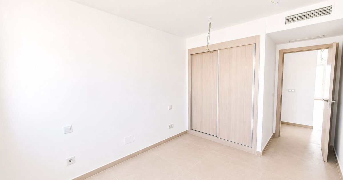 Middle Floor Apartment in Manilva, Manilva, 9/12