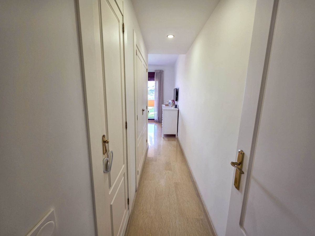 Middelste verdieping appartement in La Duquesa, La Duquesa, 8/12