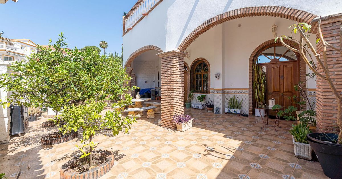 Stadthaus in Benalmadena, Benalmadena, 1/12