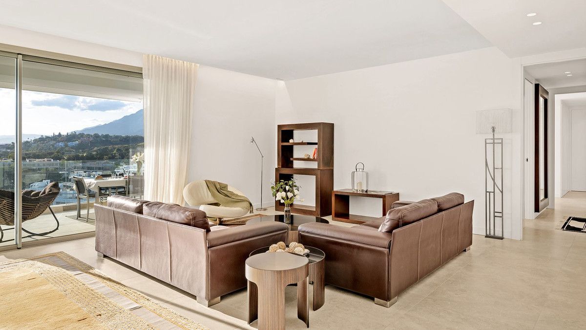Middle Floor Apartment in Santa Clara, Santa Clara, 6/12
