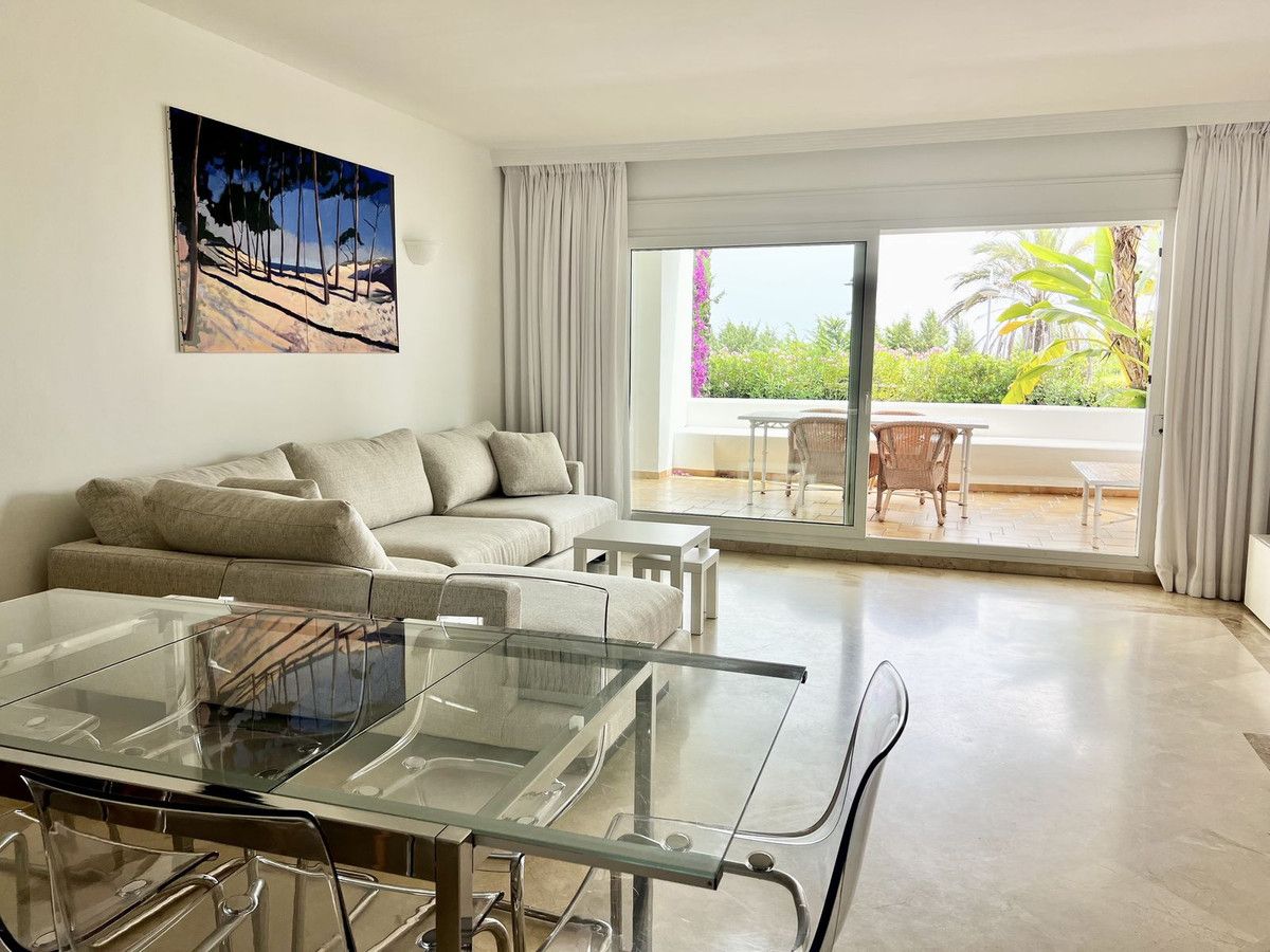 Apartamento en Planta Baja en Marbella, Marbella, 5/12
