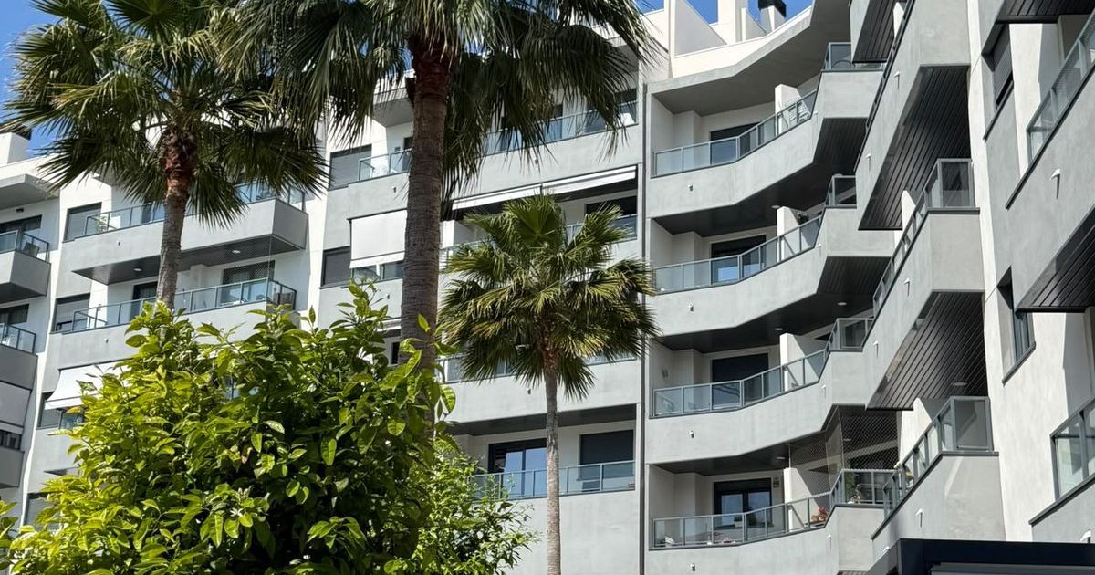 Middle Floor Apartment in Las Lagunas, Las Lagunas, 8/12