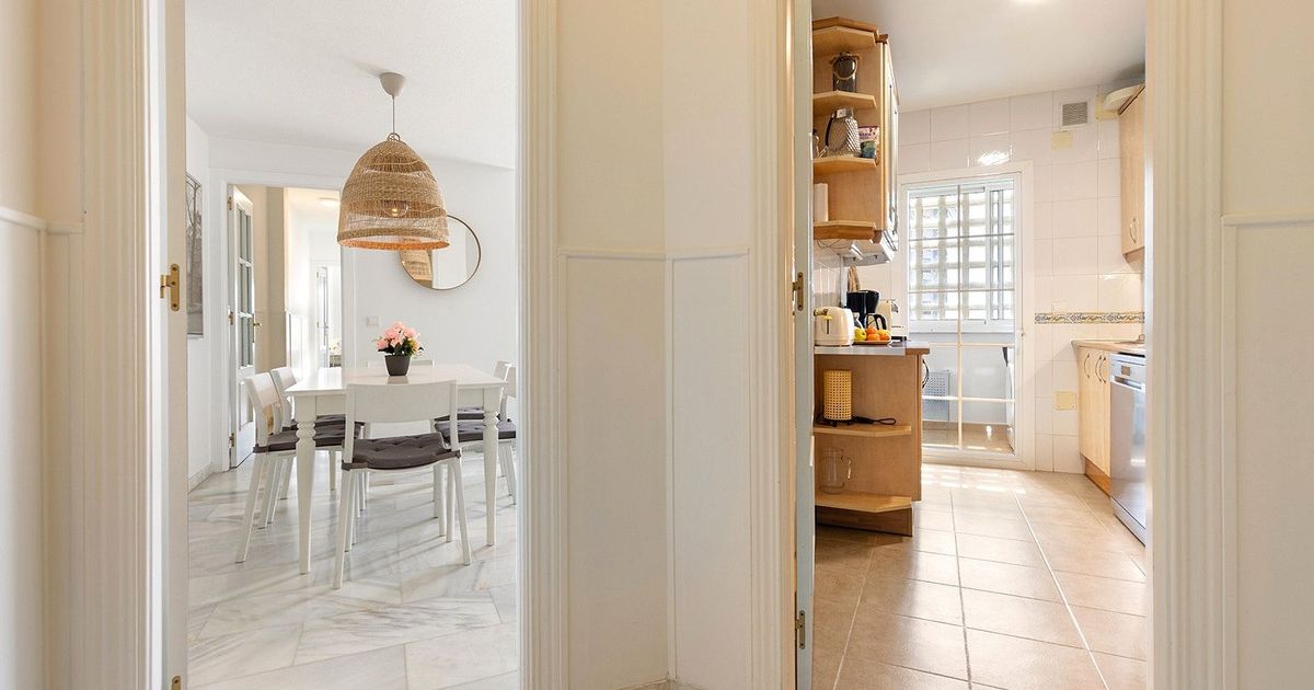 Wohnung in der mittleren Etage in Torremolinos, Torremolinos, 3/12