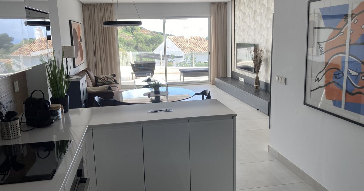Apartment in Marbella East, Los Monteros, Marbella East, 11/12