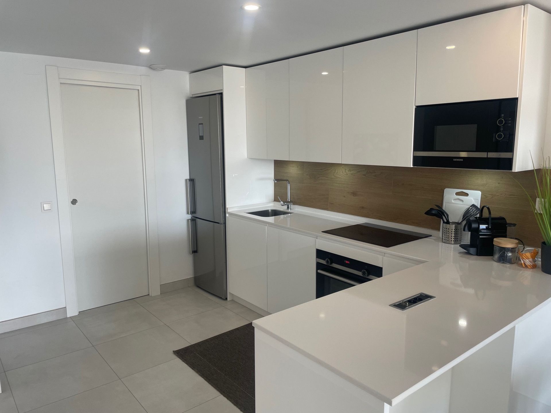 Apartment in Marbella East, Los Monteros, Marbella East, 10/12