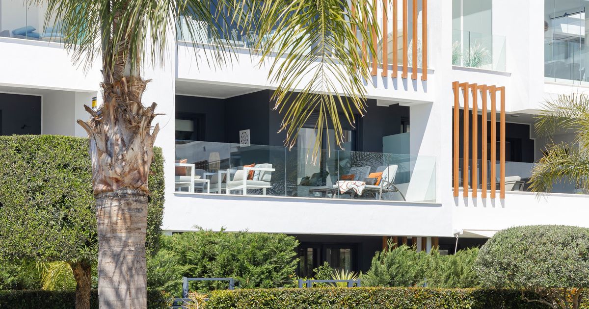 Apartamento en planta media en Estepona, Estepona, 12/12