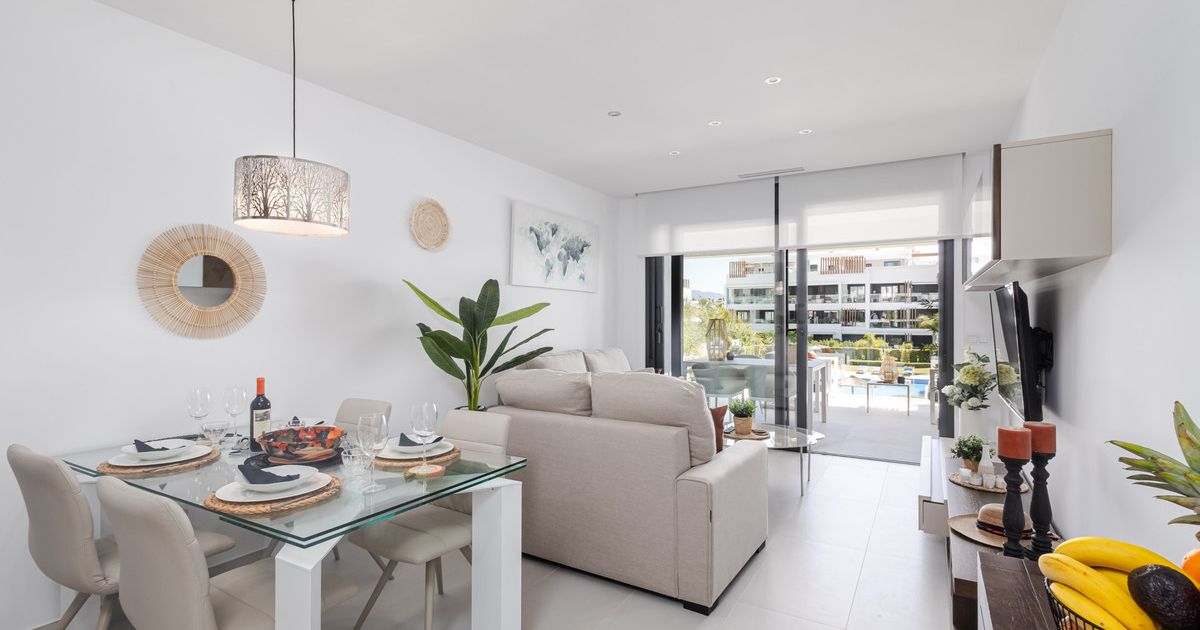 Apartamento en planta media en Estepona, Estepona, 10/12