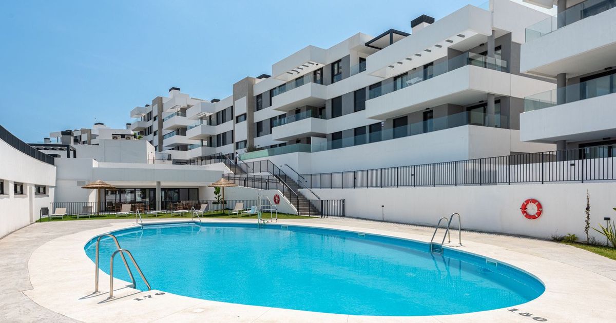 Erdgeschosswohnung in Estepona, Estepona, 2/12