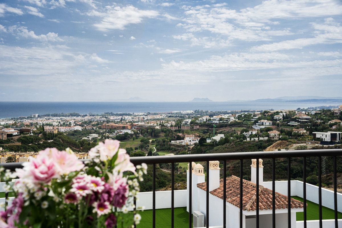 Penthouse Duplex in Benahavís, Benahavís, 2/12