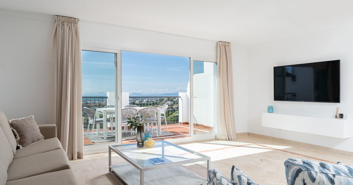 Penthouse Duplex in Benahavís, Benahavís, 5/12