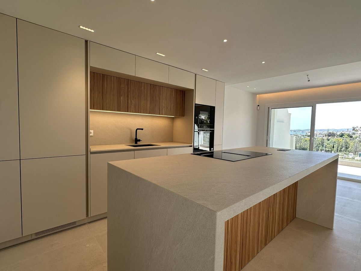 Townhouse in Torrequebrada, Torrequebrada, 11/12