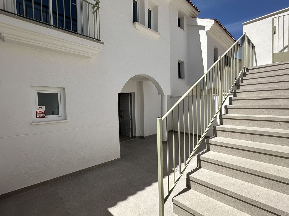 Townhouse in Torrequebrada, Torrequebrada, 4/12