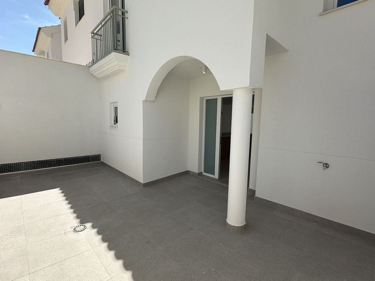 Townhouse in Torrequebrada, Torrequebrada, 6/12