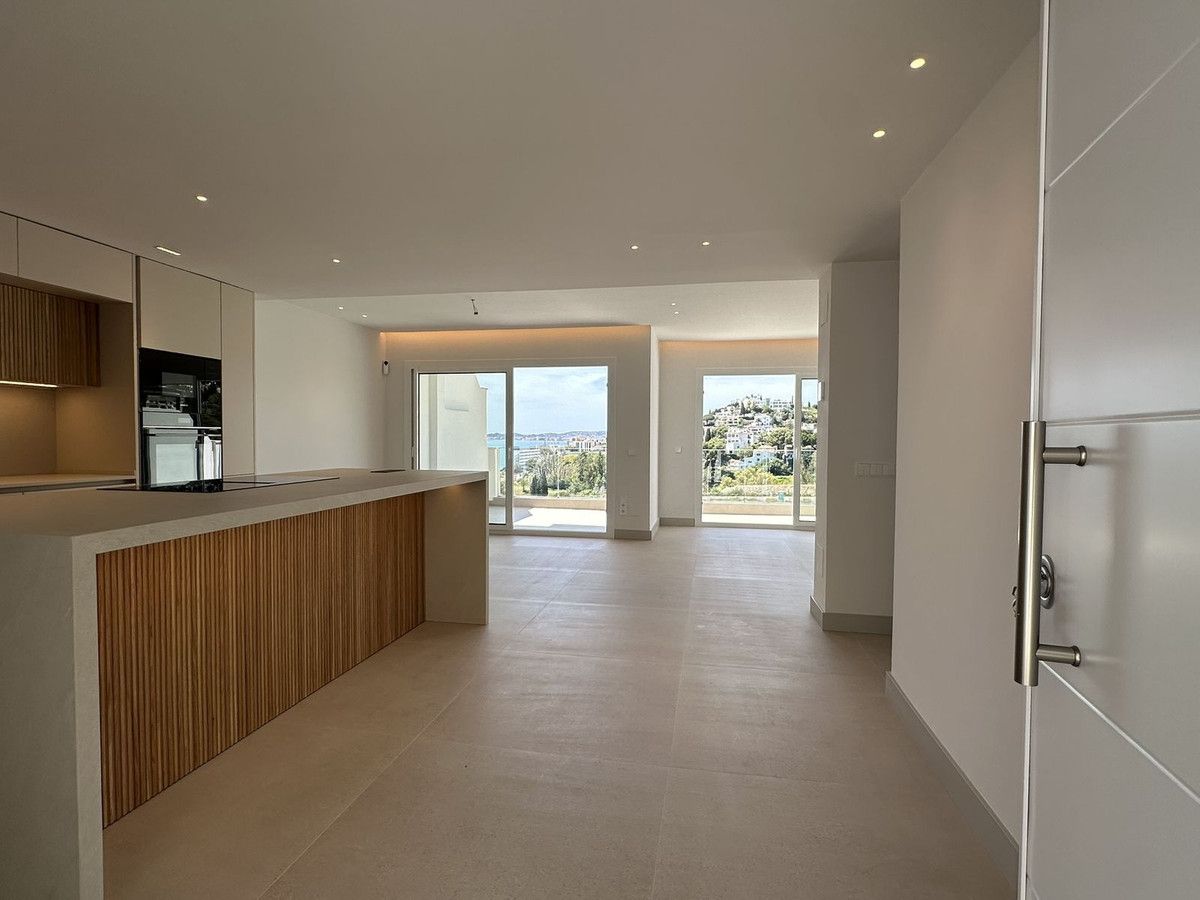Townhouse in Torrequebrada, Torrequebrada, 8/12