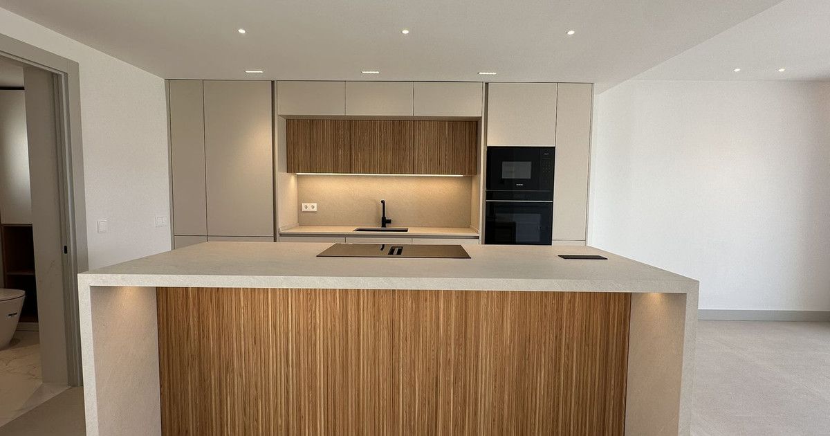 Townhouse in Torrequebrada, Torrequebrada, 10/12
