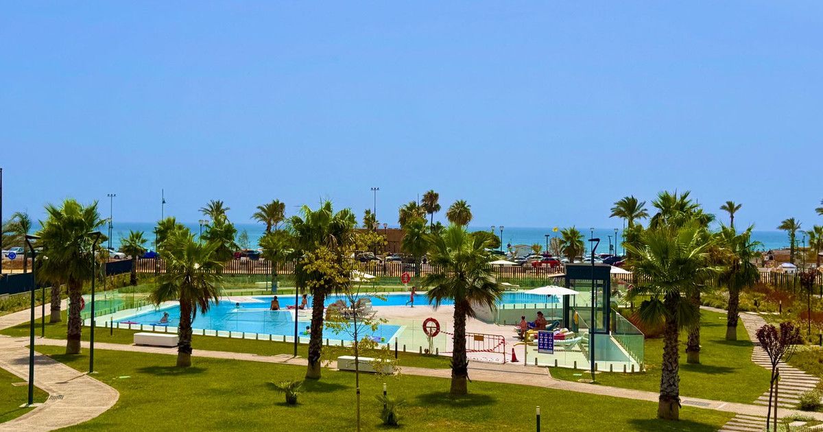 Apartamento en Planta Media en Torremolinos, Torremolinos, 2/12