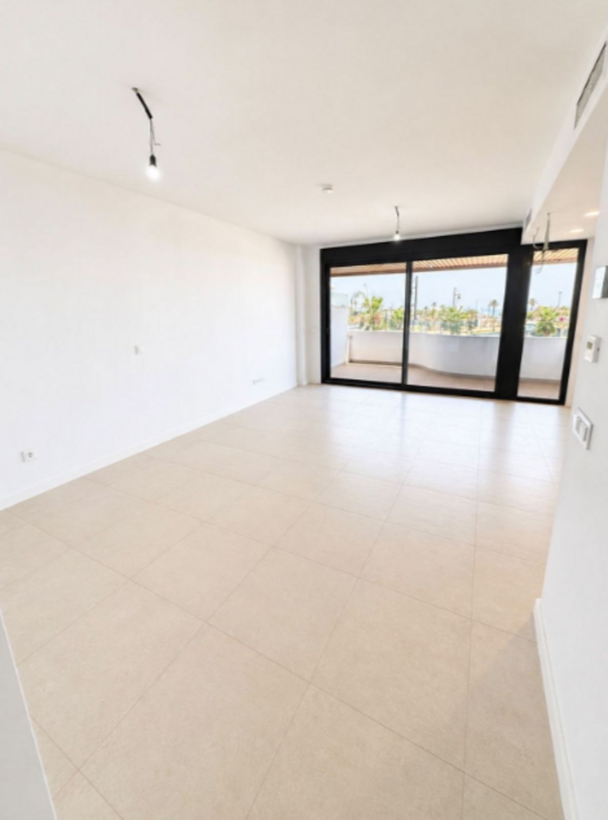 Apartamento en Planta Media en Torremolinos, Torremolinos, 11/12