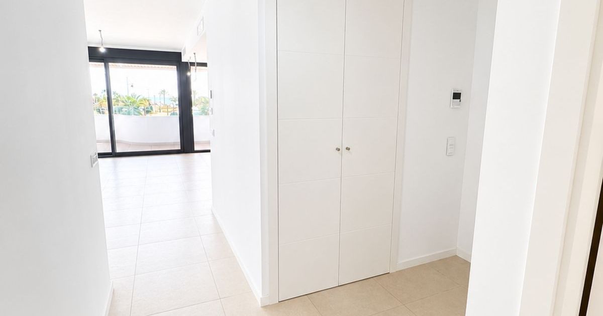 Apartamento en Planta Media en Torremolinos, Torremolinos, 12/12