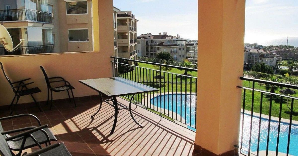 Middle Floor Apartment in Mijas Costa, Mijas Costa, 1/12
