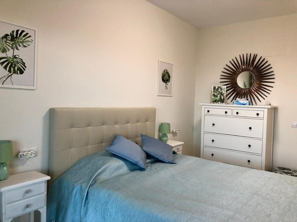 Middle Floor Apartment in Mijas Costa, Mijas Costa, 7/12