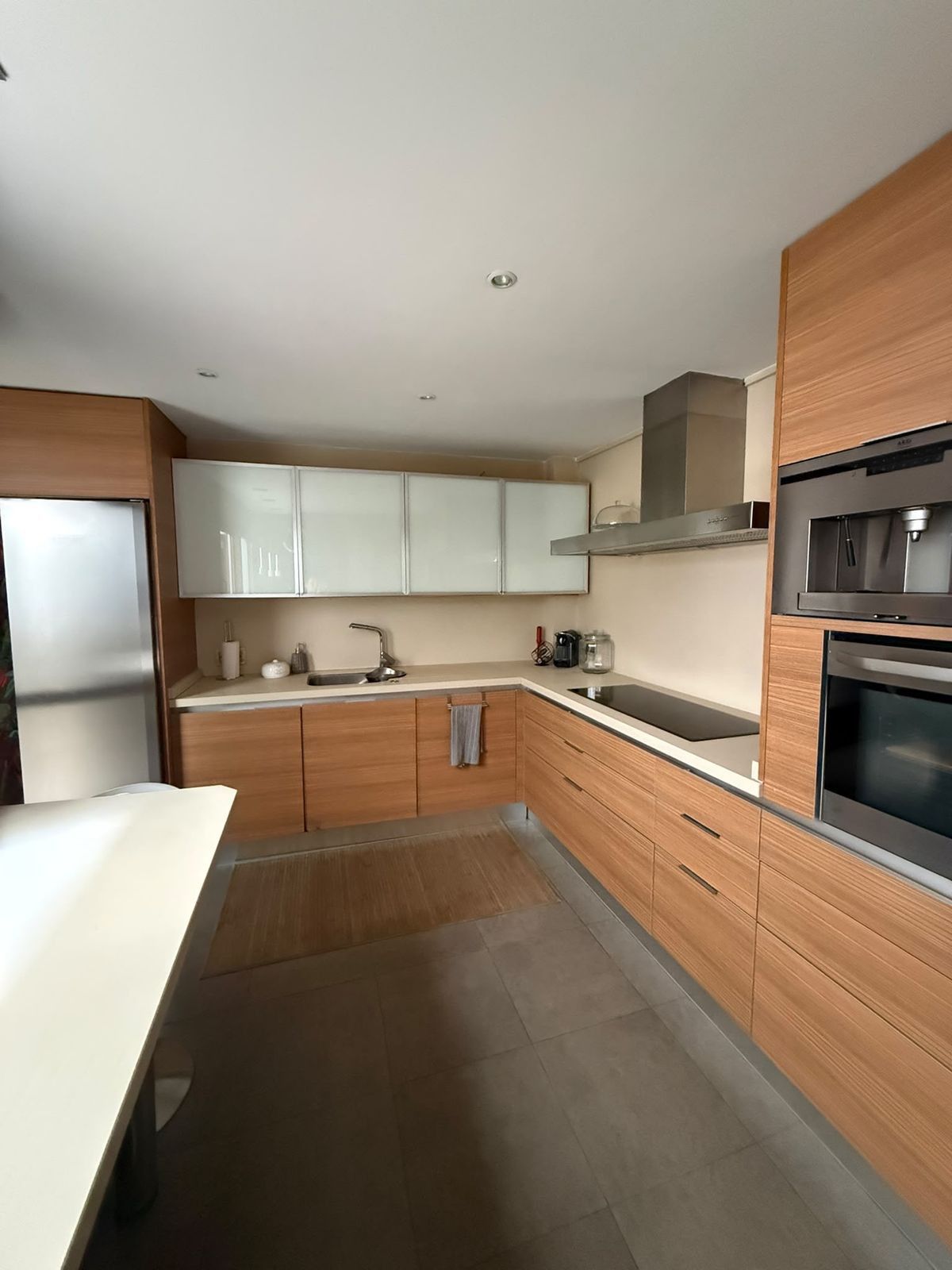 Apartamento en Planta Media en San Pedro de Alcántara, San Pedro de Alcántara, 3/12