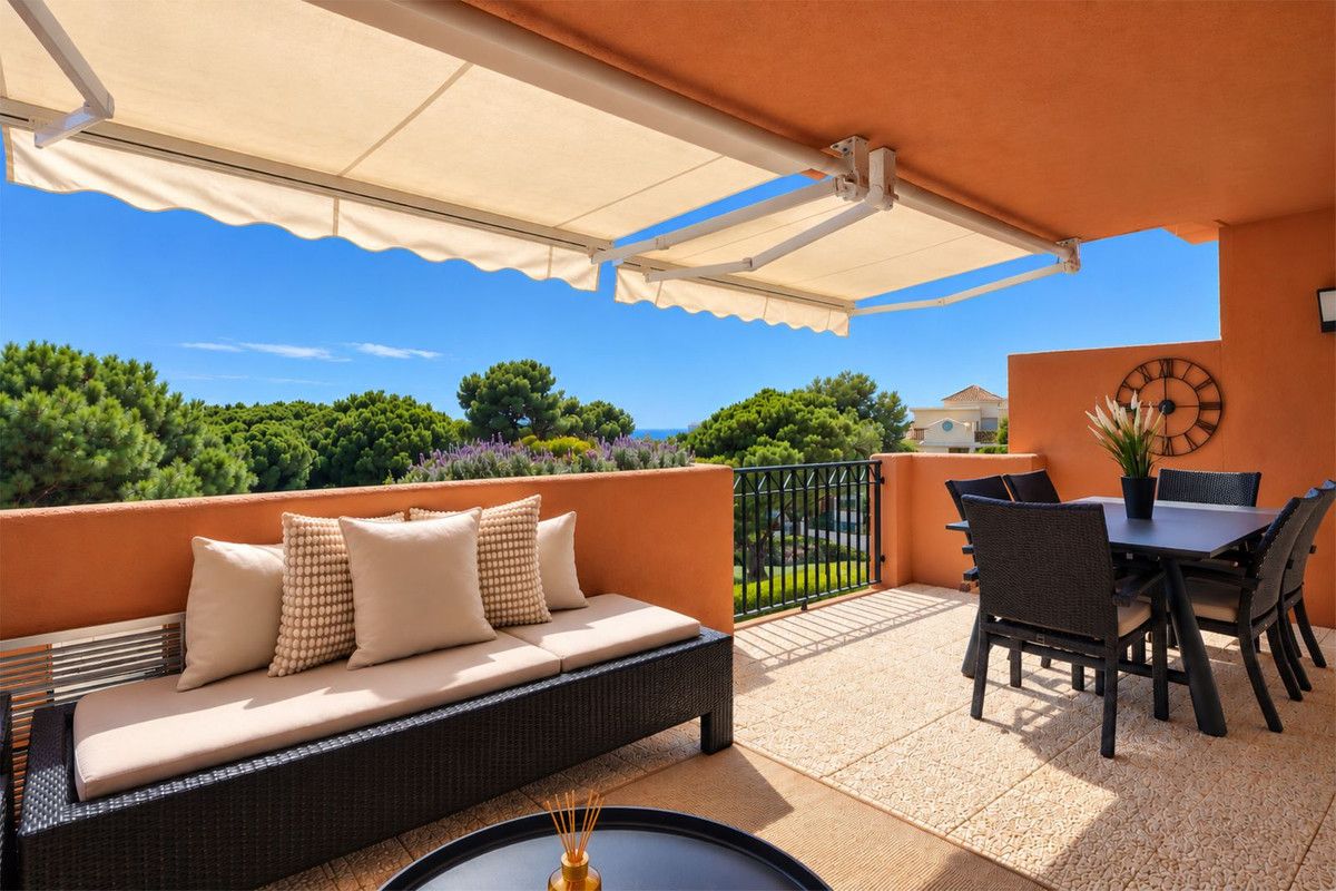 Apartament na środkowym piętrze w Cabopino, Cabopino, 1/12