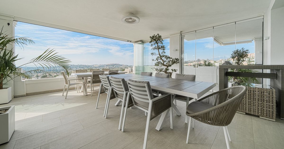 Apartament na środkowym piętrze w Aloha, Aloha, 1/12