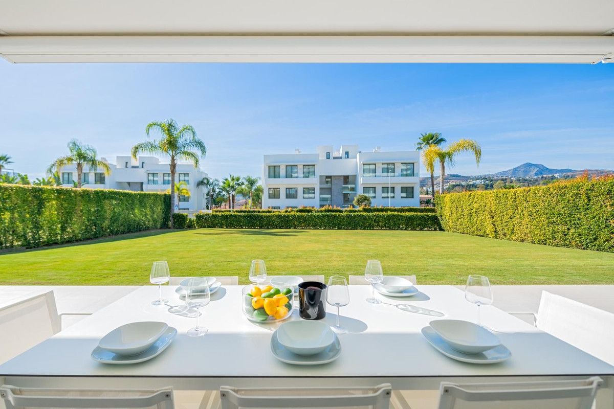 Erdgeschosswohnung in Estepona, Estepona, 6/12