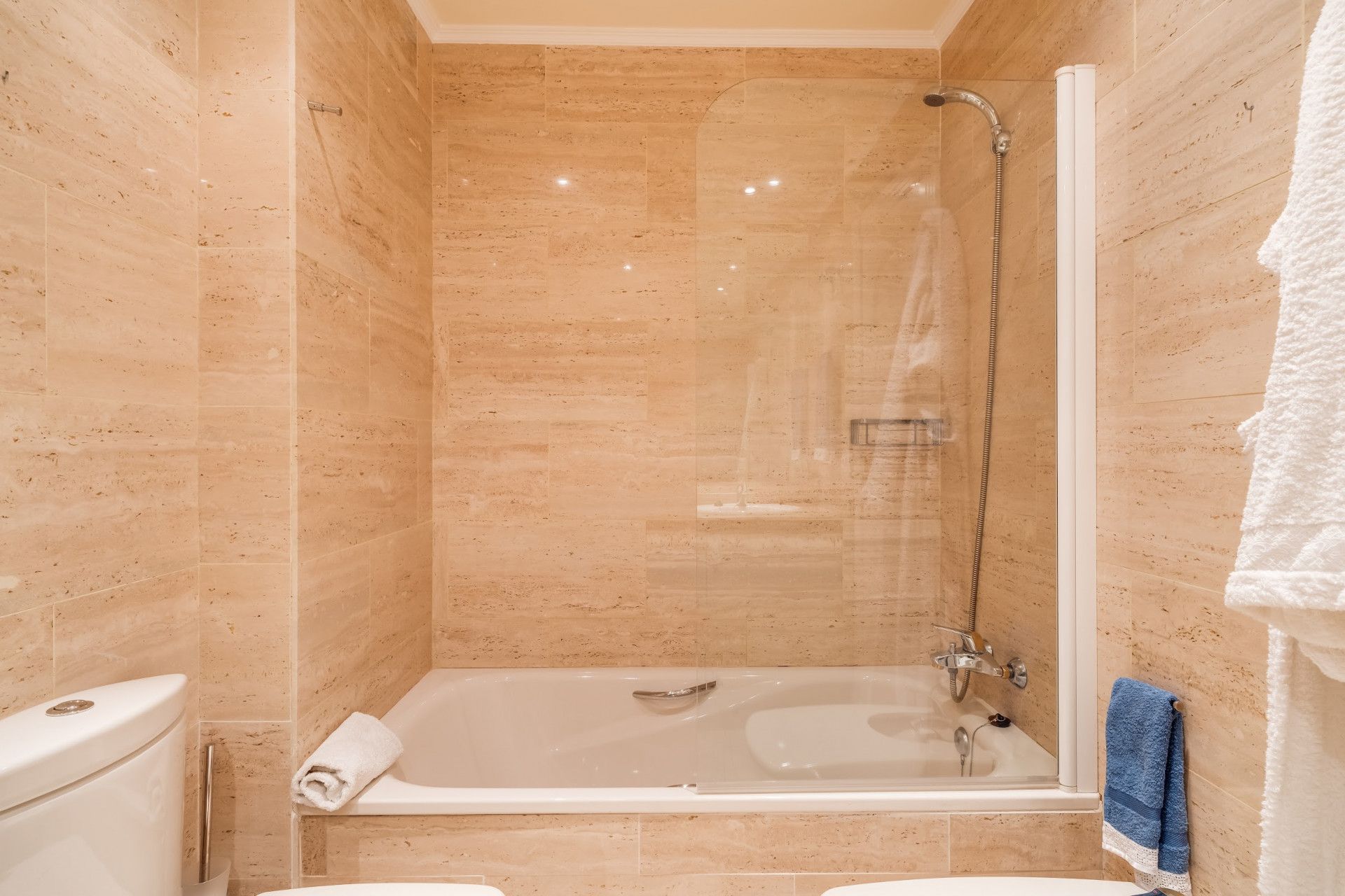 Appartement in Marbella Golden Mile, Playa Esmeralda, Marbella Golden Mile, 12/12