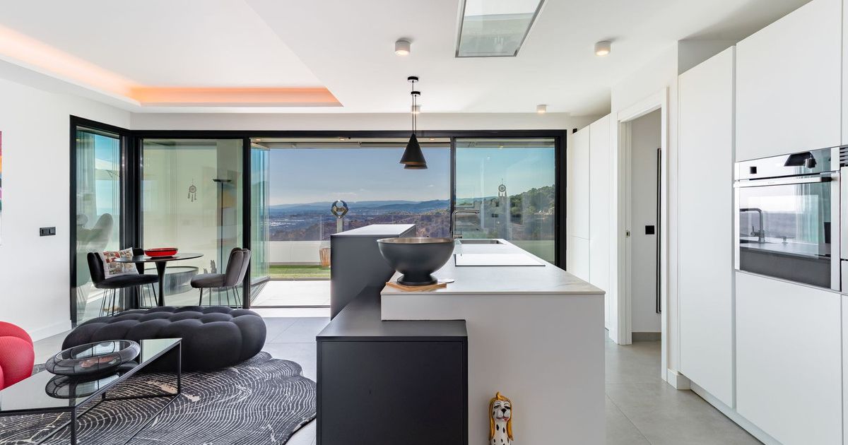 Penthouse in Estepona, Estepona, 1/12