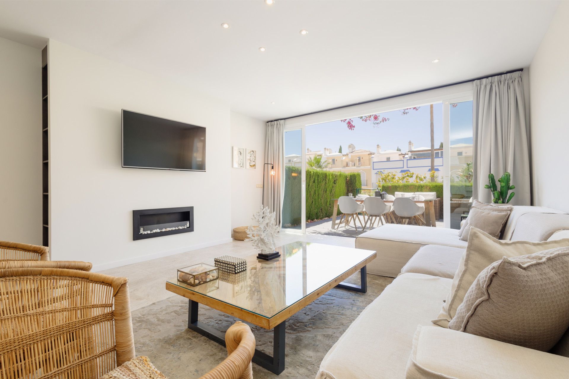 Town House in Marbella East, Bahia de Marbella, Marbella East, 1/12