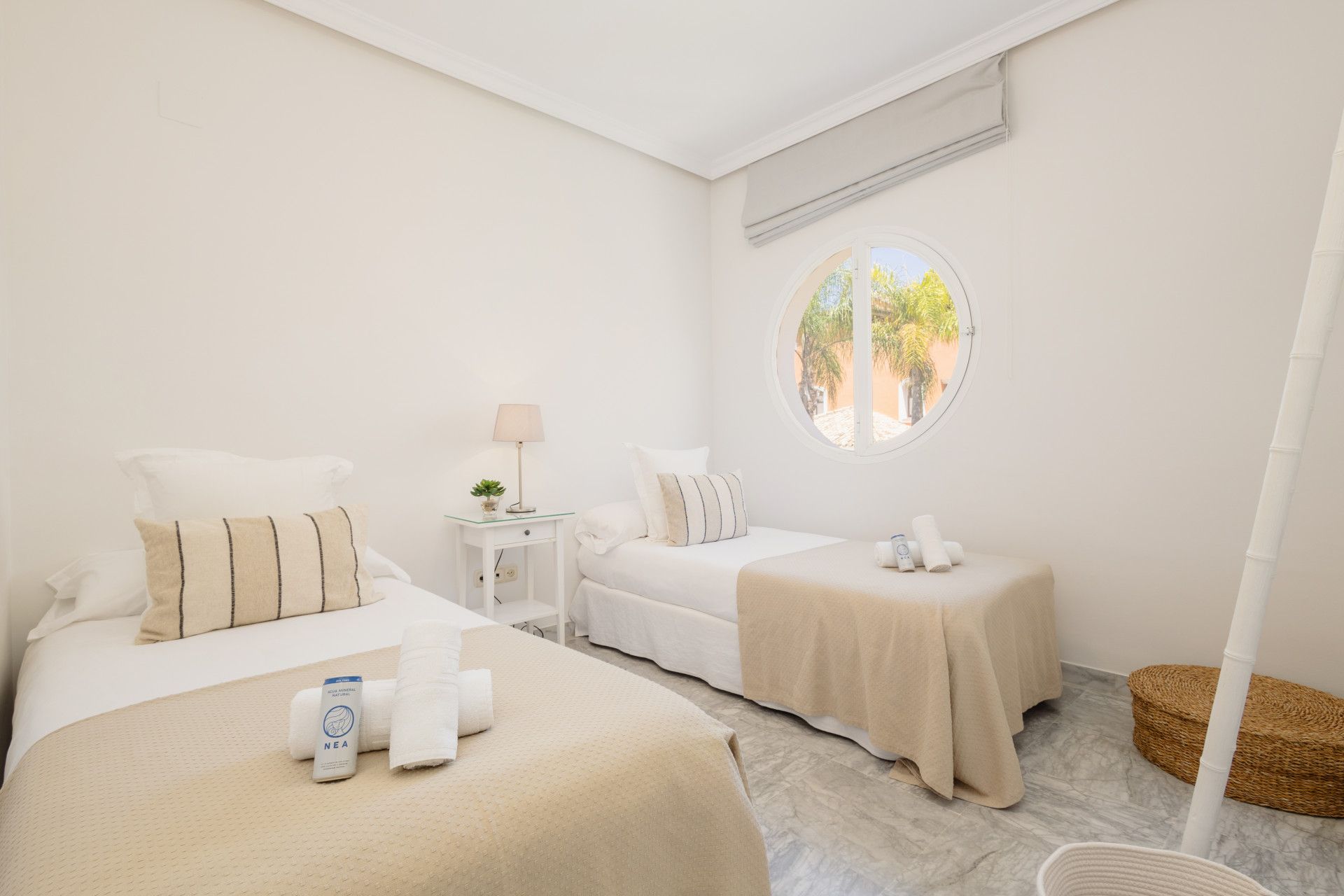 Town House in Marbella East, Bahia de Marbella, Marbella East, 7/12