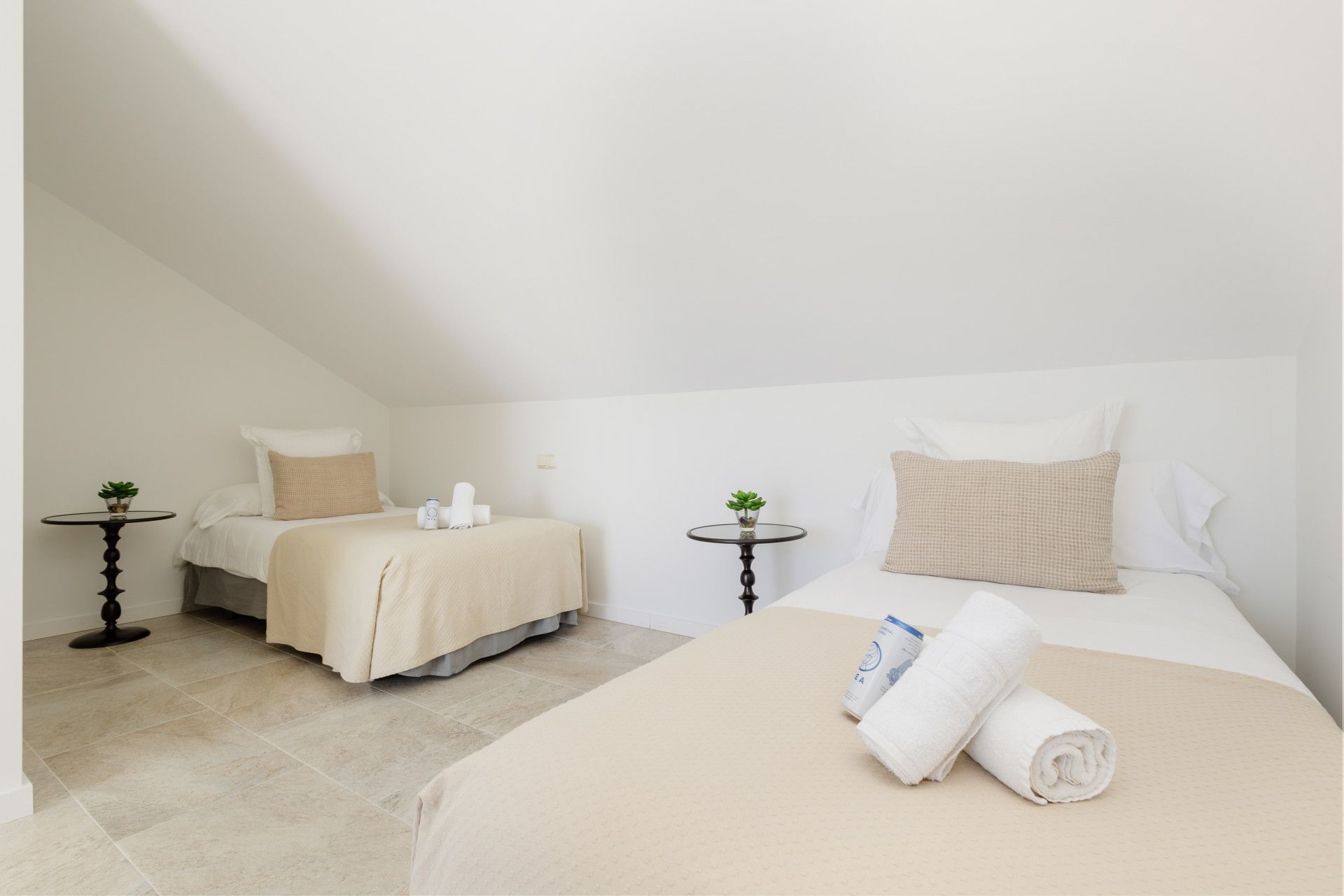 Town House in Marbella East, Bahia de Marbella, Marbella East, 9/12