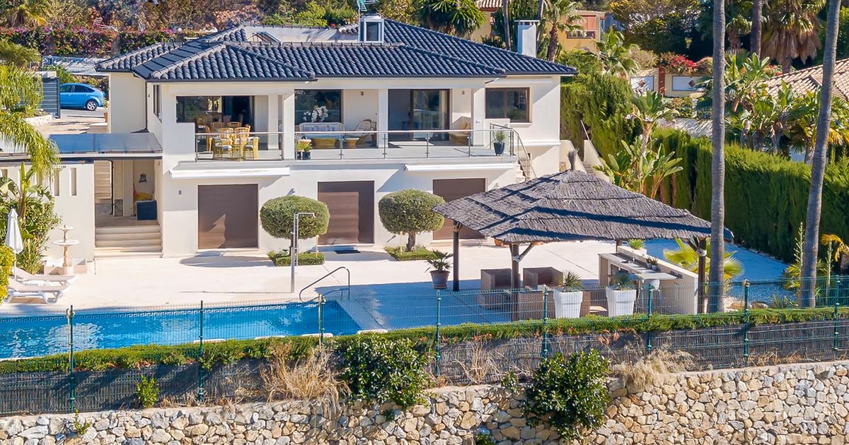Villa in Nueva Andalucia, Los Naranjos Golf, Nueva Andalucia, 1/12