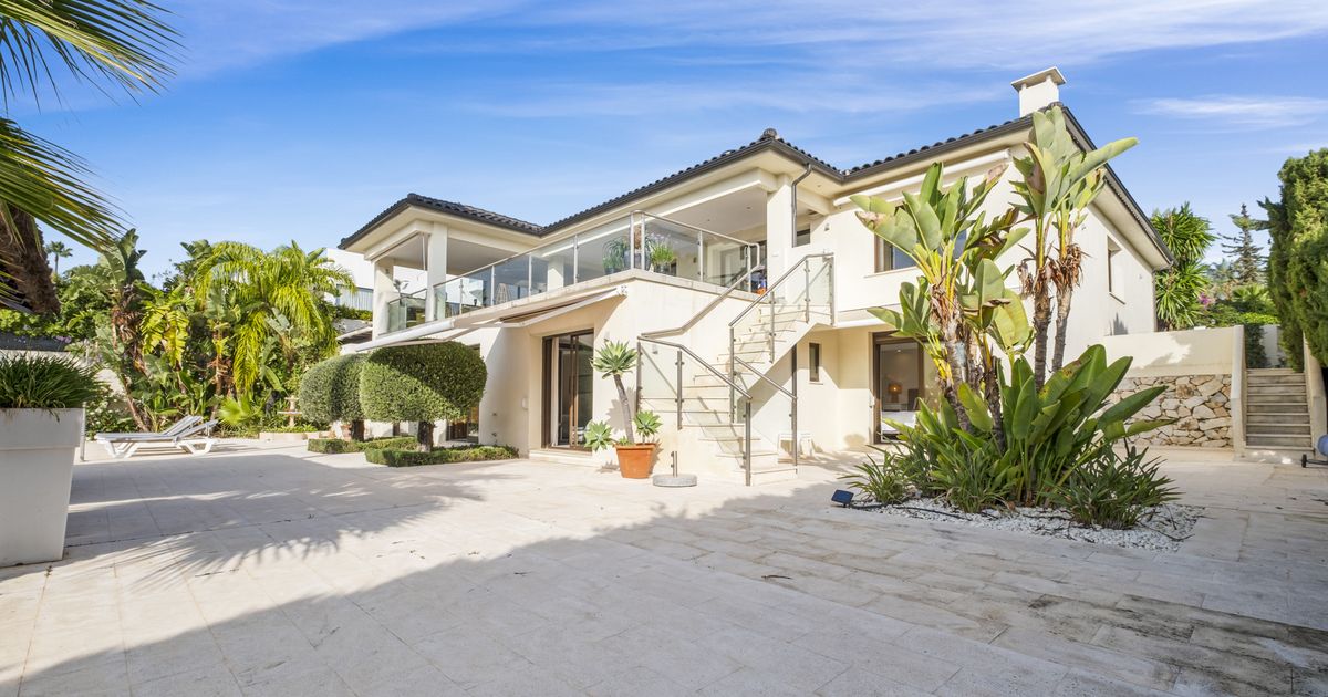 Villa in Nueva Andalucia, Los Naranjos Golf, Nueva Andalucia, 2/12
