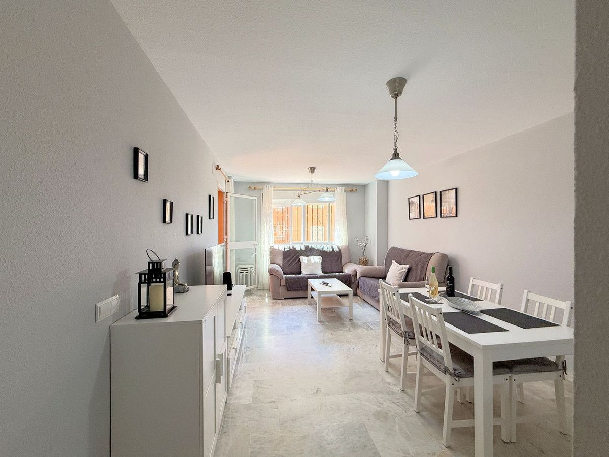 Ground Floor Apartment in La Duquesa, La Duquesa, 12/12
