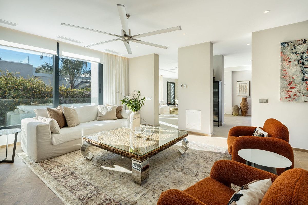 Villa individuelle à Nueva Andalucía, Nueva Andalucía, 6/12