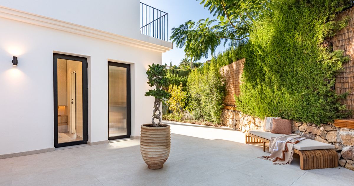 Villa in Nueva Andalucia, Nueva Andalucia, 12/12