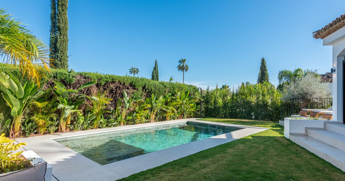 Villa in Nueva Andalucia, Nueva Andalucia, 3/12
