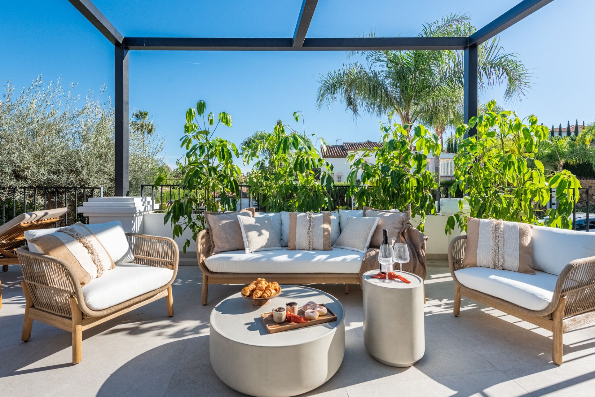 Villa in Nueva Andalucia, Nueva Andalucia, 7/12