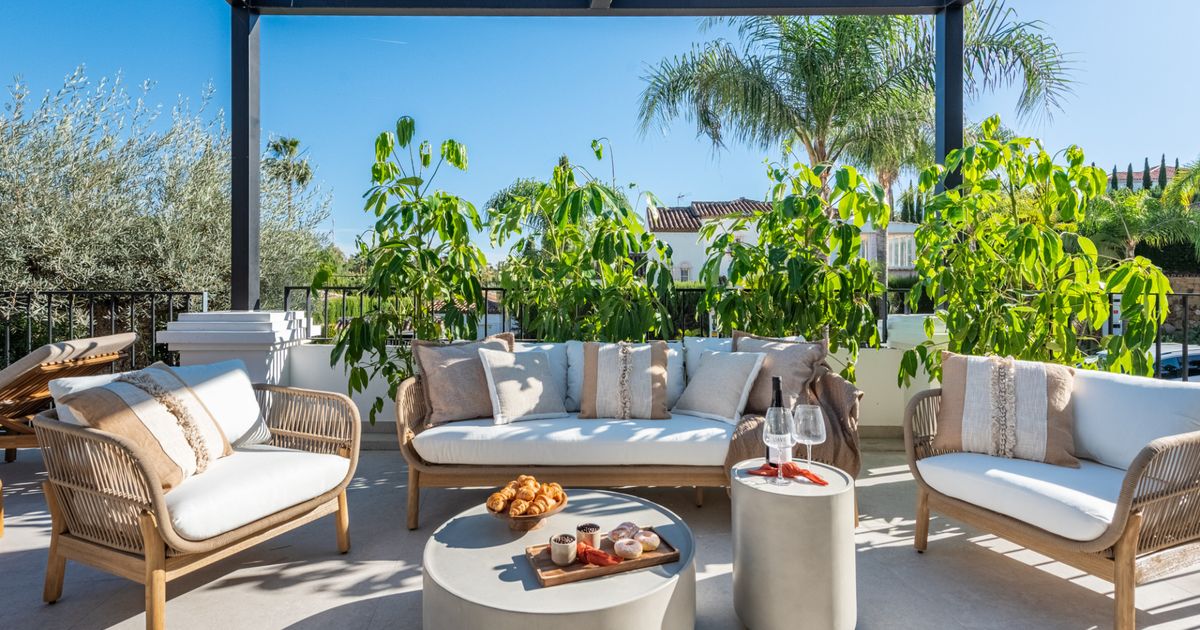 Villa in Nueva Andalucia, Nueva Andalucia, 7/12